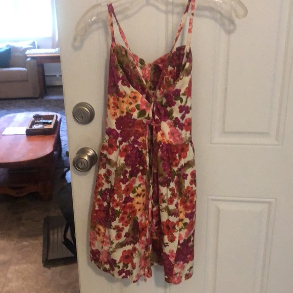 Dress - Picture 5 of 7